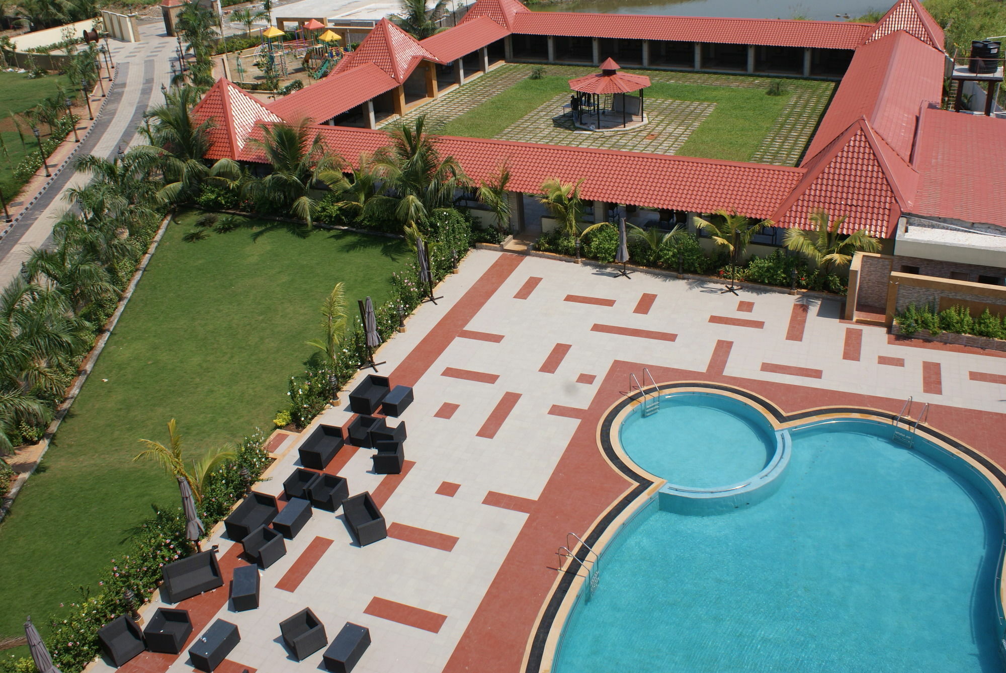 Hotel Sea N Rock Thane Exterior photo